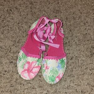 New- Charlie Paige Espadrilles - Tropical Print w/Ribbon - Size 7